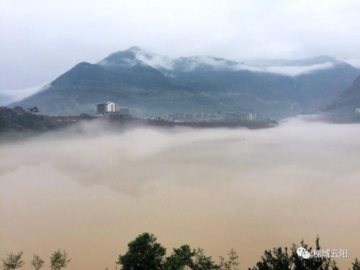 云阳南溪这个地方,三面环水,如今美成了这样