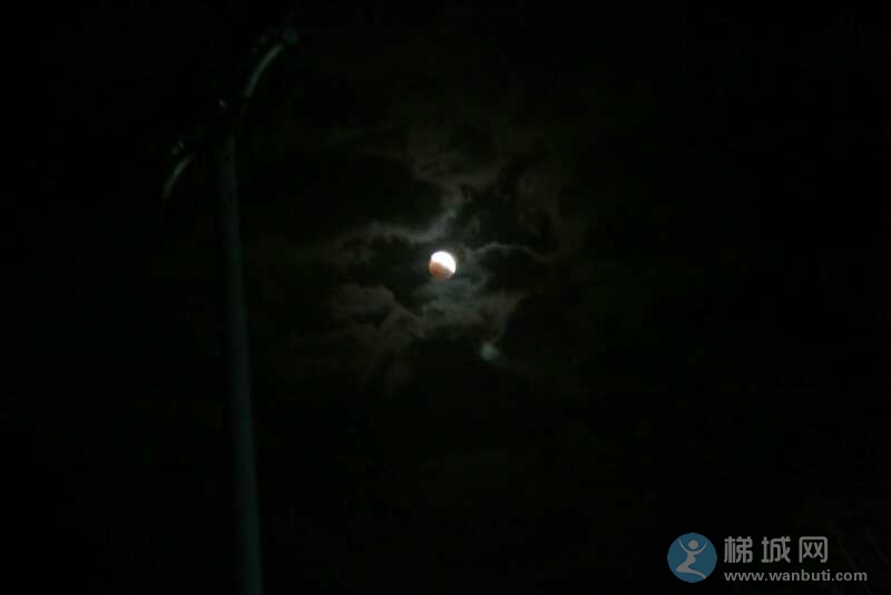 昨晚的超级月亮！