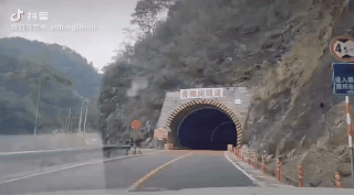 云阳江口到农坝，全程隧道已亮化！ || 长江大桥早上堵堵堵~~~
